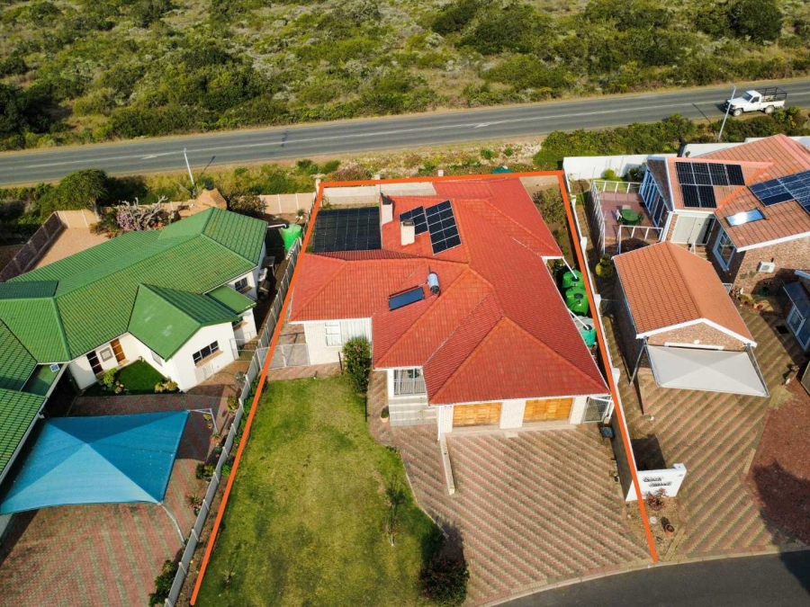 3 Bedroom Property for Sale in Stilbaai Wes Western Cape